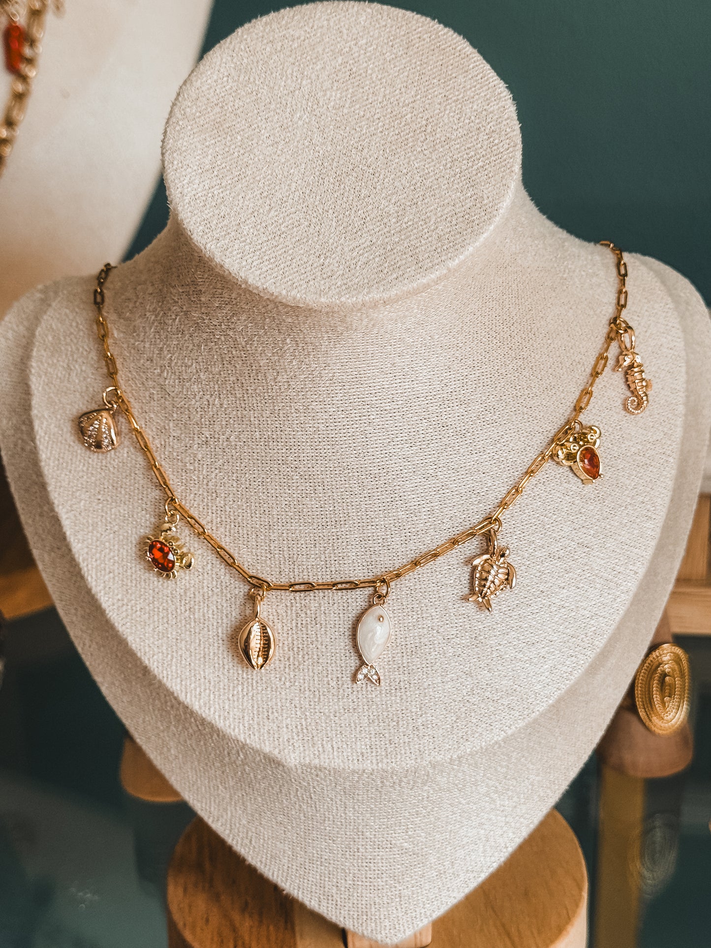 Collier Maddy